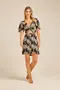 VESTIDO CURTO EM VISOSE ESTAMPADA COM BUSTO ENTRELAÇADO