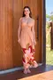 VESTIDO LONGO COM DECOTE V