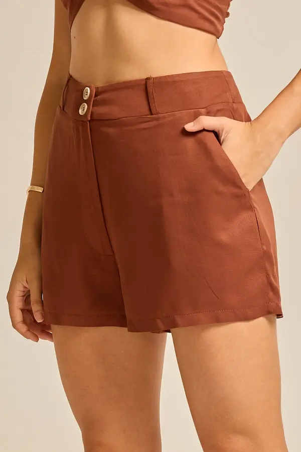 SHORT COM DOIS BOTÕES