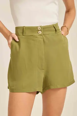 SHORT COM DOIS BOTÕES VERDE ALECRIM M