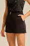 SHORT COM DOIS BOTÕES