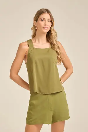 BLUSA COM RECORTE VERDE ALECRIM G