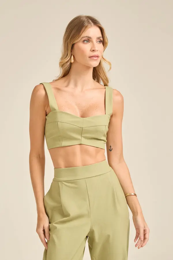 CROPPED ALFAIATARIA COM PALA