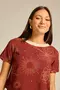 BLUSA VISCOSE ESTAMPADA COM GOLA RIBANA CANELADA