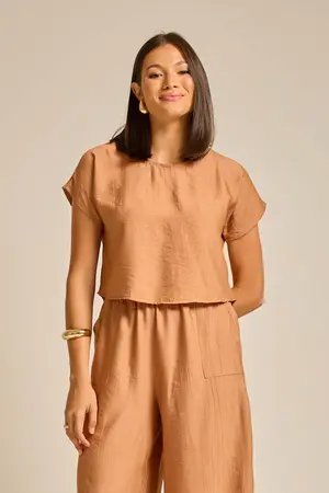 BLUSA ESSENCIAL COM MANGA JAPONESA BEGE TOFFEE P