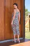 VESTIDO MIDI ASSIMÉTRICO VISCOSE ESTAMPADA COM ALÇA DE VIÉS