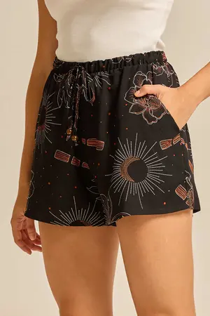 SHORT VISCOSE ESTAMPADA COM BOLSO E CORDINHA DE VIÉS COM PONTEIRA SOL DA MEIA-NOITE ESCURO P