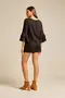 BLUSA VISCOSE LISA COM MANGA 3/4 E BABADO
