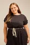 BLUSA BÁSICA EM TWILL COM MARTINGALE E BOTÃO
