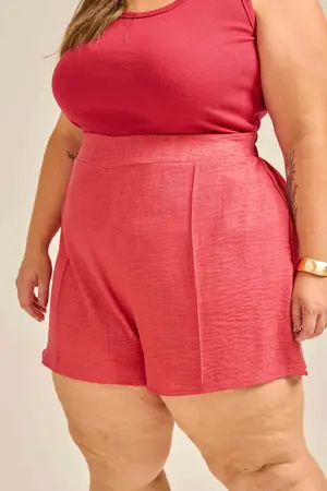 SHORT BÁSICO COM NERVURA EM WOVEN LERIS TWILL ROSA CARMESIM G2
