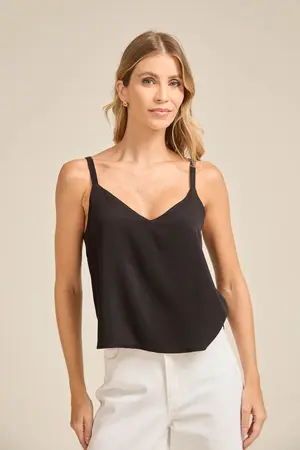 CAMISETA DECOTA V PRETO P