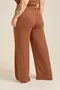 CALÇA PANTALONA BÁSICA EM CANELADO ONDAS