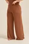 CALÇA PANTALONA BÁSICA EM CANELADO ONDAS