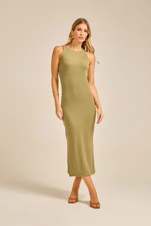 VESTIDO LONGO CROPPED EM CANELADO ONDAS COM FENDA LATERAL CHÁ VERDE P