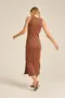 VESTIDO LONGO CROPPED EM CANELADO ONDAS COM FENDA LATERAL