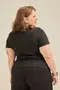 BLUSA BÁSICA EM CANELADO ONDAS