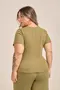 BLUSA BÁSICA EM CANELADO ONDAS