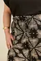 CALÇA RETA VISCOSE ESTAMPADA COM CORDINHA DE VIÉS