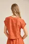 BLUSA BÁSICA VISCOSE ESTAMPADA DECOTE REDONDO