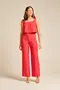 REGATA CROPPED EM WOVEN TWILL COM DECOTE QUADRADO E ALÇA LARGA.