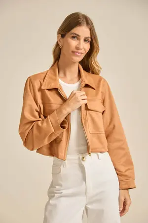 JAQUETA COM BOLSOS CARAMELO P