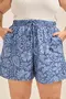 SHORT VISCOSE ESTAMPADA COM BOLSO E CORDINHA DE VIÉS