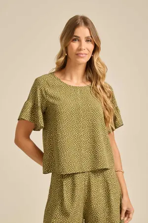 BLUSA BÁSICA VISCOSE ESTAMPADA COM BABADO NA MANGA BRISA LEVE VERDE P