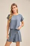 BLUSA BÁSICA EM TWILL COM RECORTE NA MANGA