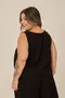 REGATA EM WOVEN CREPE STONE COM DECOTE EM V