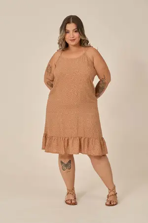 VESTIDO CURTO EM VISCOSE ESTAMPADA COM ALÇA DE VIÉS E BABADO  BRISA LEVE BEGE G1