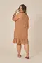 VESTIDO CURTO EM VISCOSE ESTAMPADA COM ALÇA DE VIÉS E BABADO