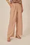 CALÇA BÁSICA EM WOVEN CREPE STONE COM BOLSO