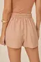 SHORT SAIA EM CREPE STONE COM BOTÕES FORRADOS