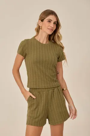 BLUSA EM CANELADO QUADRADOS VERDE OLIVA  M