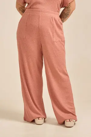 CALÇA EM CANELADO UNIC COM BOLSO MARROCOS G1