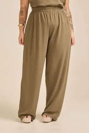 CALÇA BÁSICA EM LINHO ARIZONA VERDE BALI G1