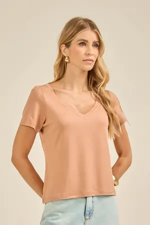 BLUSA SUEDE COM DECOTE V BEGE TOFFEE P