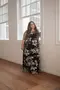 VESTIDO LONGO COM BABADOS E ALÇA DE VIÉS COM PONTEIRA