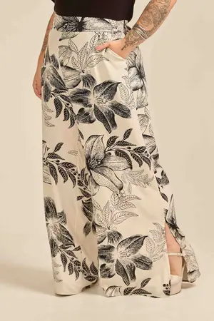 CALÇA COM BOLSO E FENDA LATERAL JARDIM DO AMANHECER CLARO G1