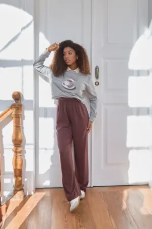 CALÇA RETA EM TWILL MARROM CAFÉ P