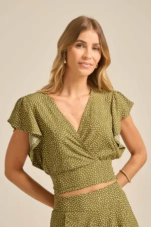 BLUSA CROPPED TRANSPASSADA E FAIXA PARA AMARRAÇÃO BRISA LEVE VERDE G