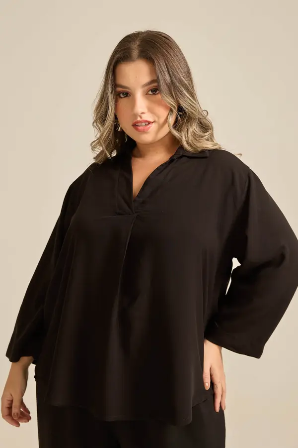 CAMISA COM GOLA E MANGA 3/4