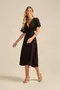 VESTIDO MIDI COM RECORTE LATERAL