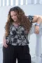 BLUSA ACINTURADA COM LASTEX
