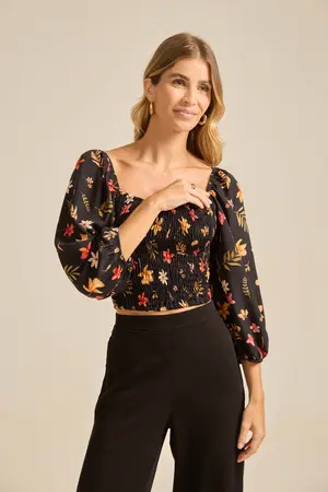 BLUSA CROPPED COM MANGA BUFANTE BOSQUE ENCANTADO P