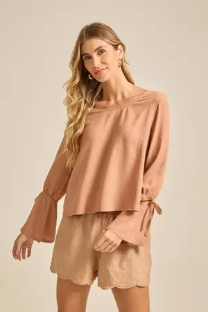 BLUSA MANGA COM BABADO BEGE TOFFEE G