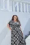 VESTIDO MIDI COM RECORTE NO BUSTO