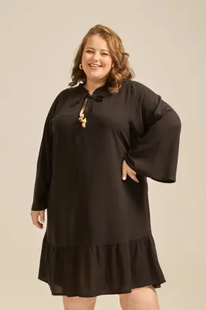 VESTIDO CURTO VISCOSE LISA MANGA COM BABADO PRETO G1