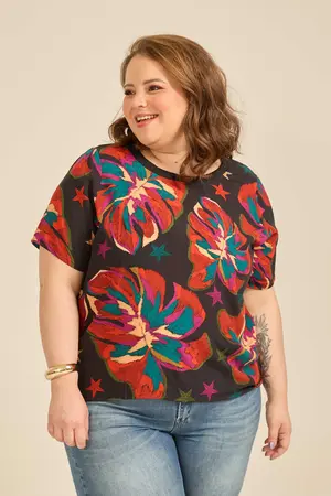 BLUSA BÁSICA VISCOSE ESTAMPADA COM RIBANA CANELADA BRILHO DO LUAR G1