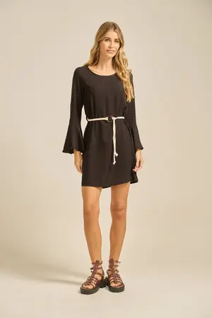 VESTIDO CURTO VISCOSE LISA COM CADARÇO E FIVELA PRETO P